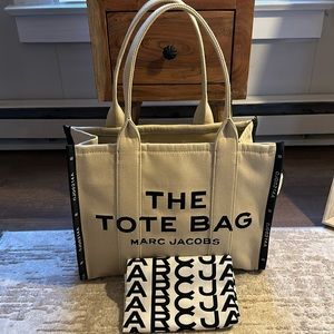Marc Jacob’s large Jacquard The Tote Bag